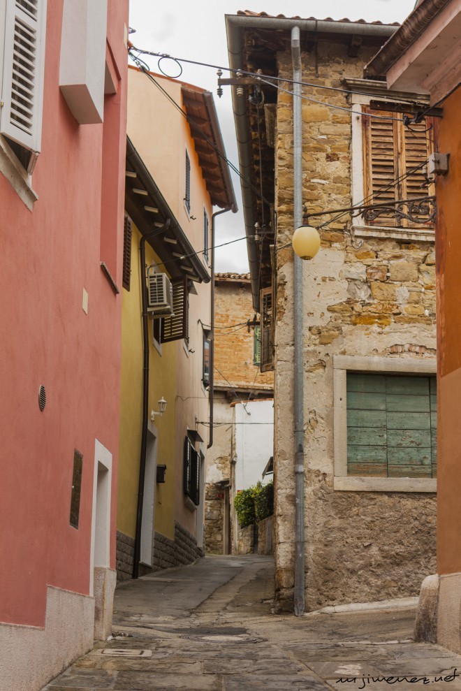 Izola