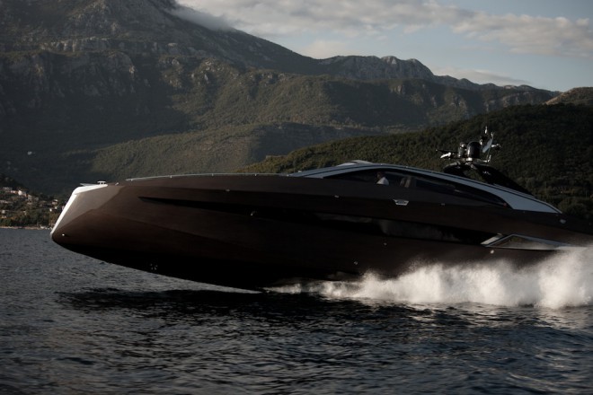 Up to 42 knots, which is not a little for a wooden boat. Hedonist - Art of Kinetik / Belgrade 