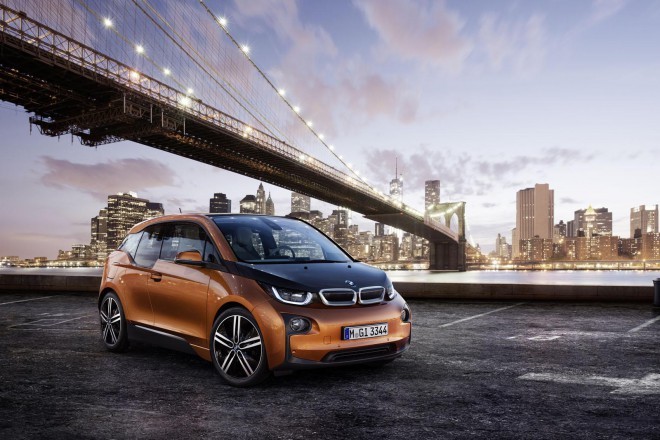 BMW i3 // som forventet av BMW - BMW i3 er ikke et kjøretøy for massene, men for de som raskt tar i bruk nye ting. 