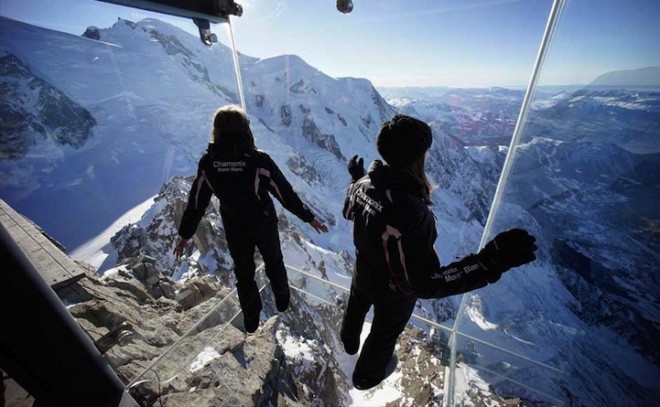 Vertigo! Nova steklena instalacija v francoskih alpah 