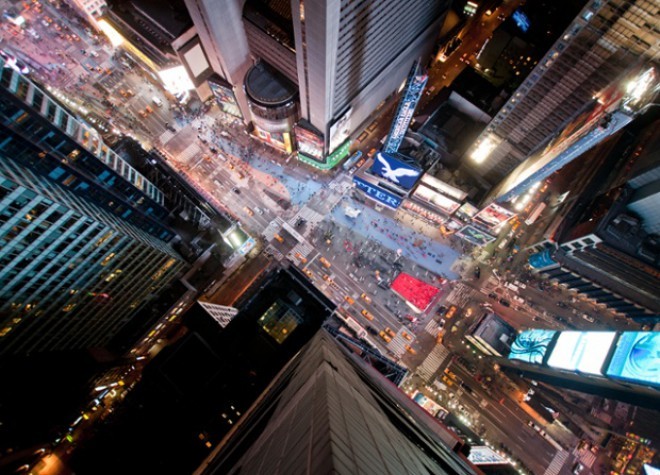 Vrtoglavi razgled na Times Square v NY.