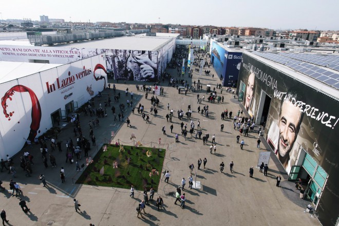 Na vinskem sejmu Vinitaly se predstavljajo vse pomembnejše italijanske vinske regije.