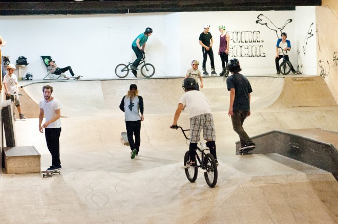 BMX je stále jednou z nejoblíbenějších forem městských sportů.