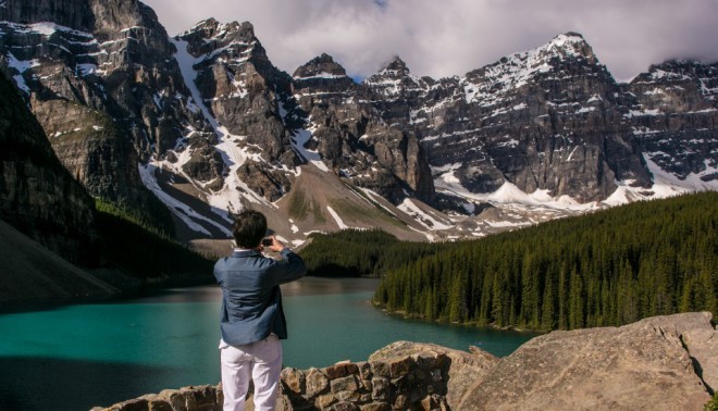 O sexto país mais feliz do mundo é o Canadá. Foto: Edição CNN 