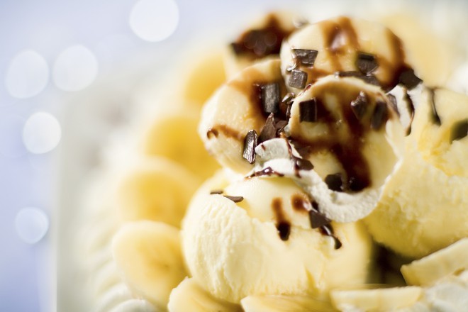 La glace végétalienne à la banane peut être améliorée en ajoutant du chocolat végétalien. Photo : ThinkStock