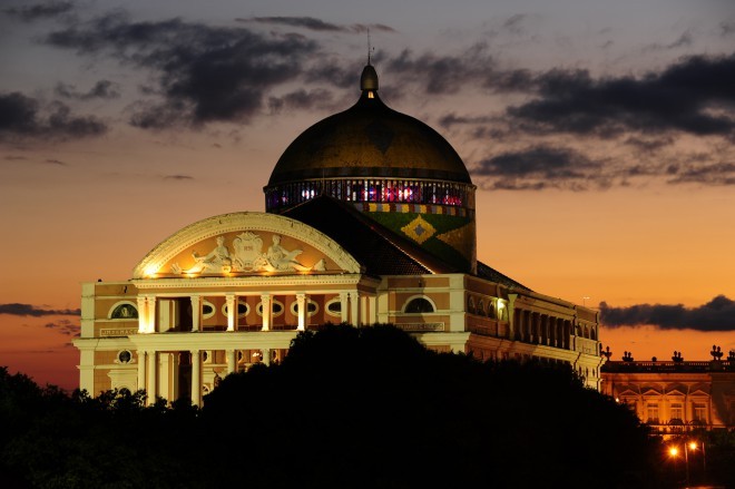 Operna hiša Teatro Amazonas v Manusu.