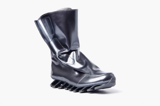 Des demi-bottes qui fonctionnent parfaitement pour une promenade sur la lune.