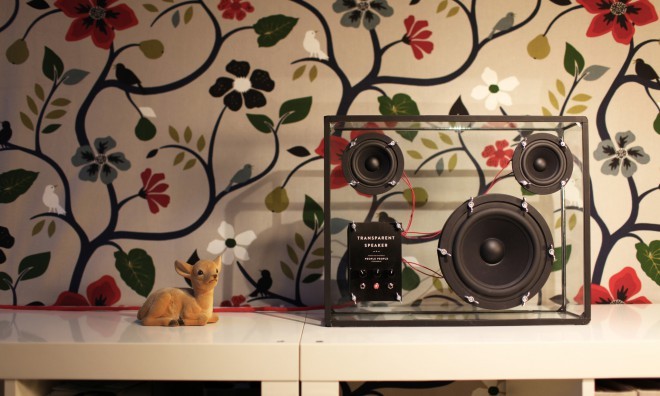 Transparent Speaker se zlije z vsakim prostorom.
