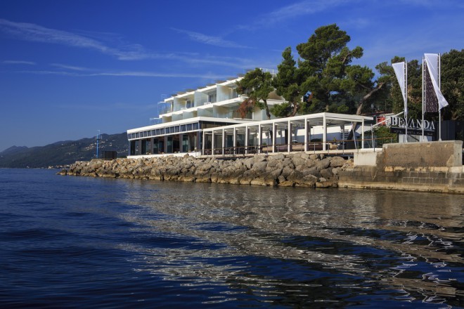Hotel Bevanda - pogled z morja