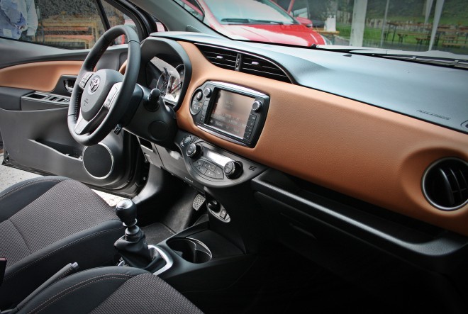 The interior is mostly familiar and only slightly changed, but the materials are better to look and feel. In terms of spaciousness, there are also no measurable differences, both in the cabin and the trunk. 