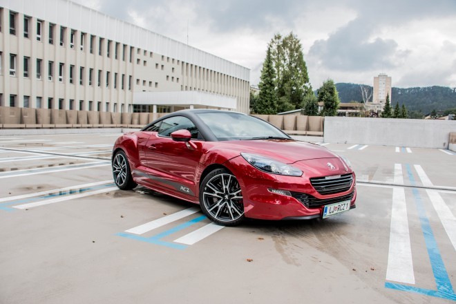RCZ-R ako celok presvedčí. 
