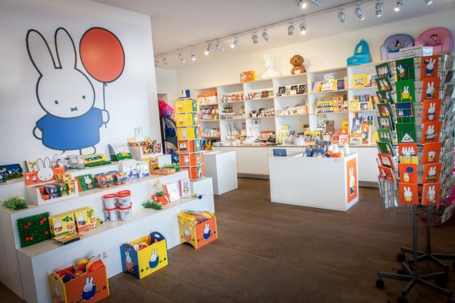 Trgovina De Winkel van Nijntje v Amsterdamu.
