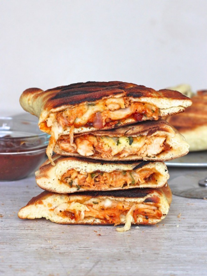 Piščanec z žara je izvrstno polnilo za calzone