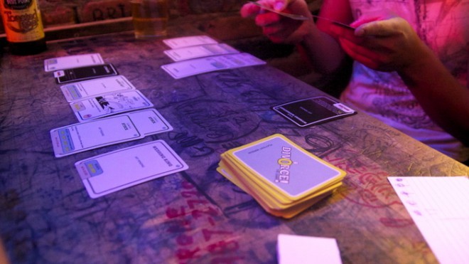 Divorce! The Game  je ločitvena mediacija in vodi do nekaterih napetih odločitev.