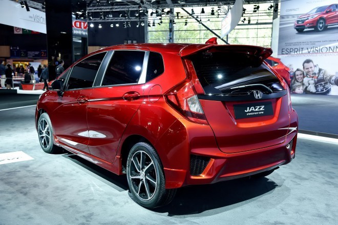 Honda je na salon pripeljala povsem novega jazza. Kljub dejstvu da ima v imenu prototype, pa je predstavljeni model že zelo blizu serijskemu. 