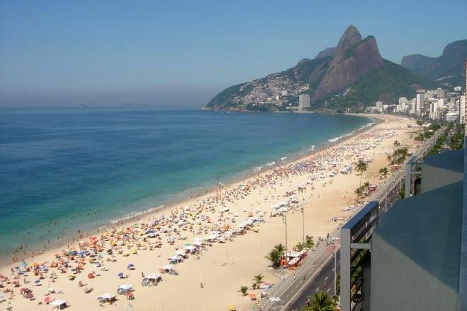 Hot Ipanema.