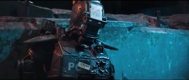 Chappiejeva zgodba bo  za večno spremenila naš pogled na robote.