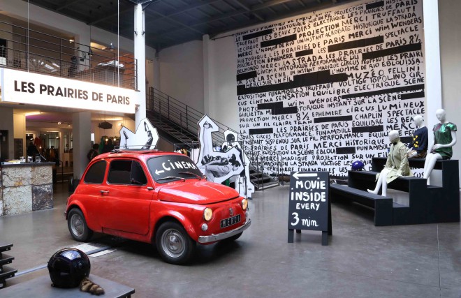 Merci est un joli grand magasin à Paris qui est régulièrement visité par la créatrice Collette Dinnigan.
