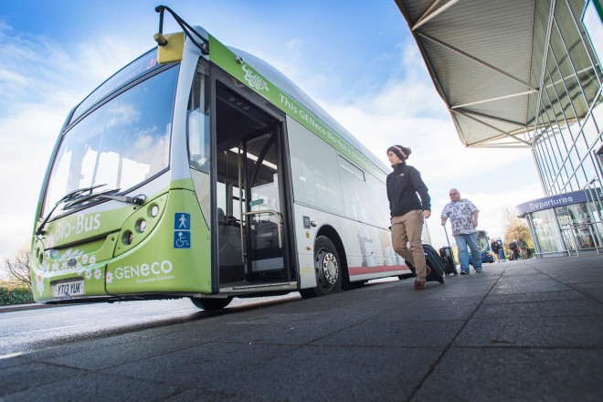 Biobus - první autobus, který jezdí na hovínka.