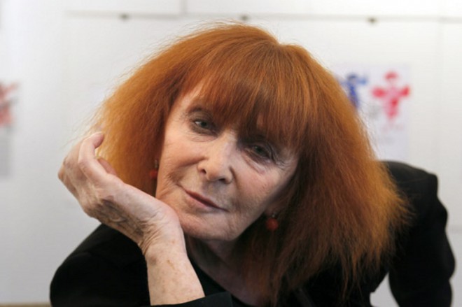 Sonia Rykiel si je že pred veliko leti ustvarila svoj modni imperij in se s polno paro vrača tudi v letu 2015.