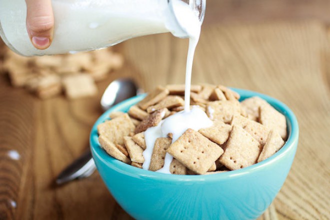 Cinnamon flakes