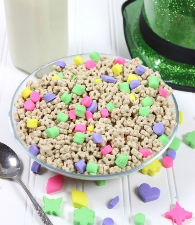 “Lucky Charms” flakes