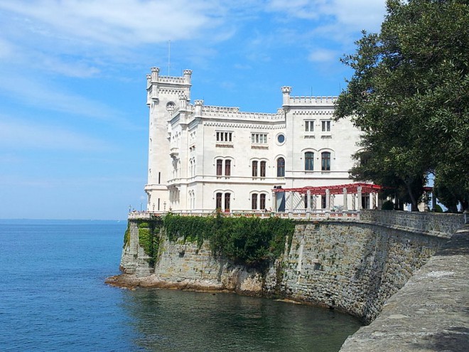 Il Castello di Miramare è magnifico sia d'estate che d'inverno. 