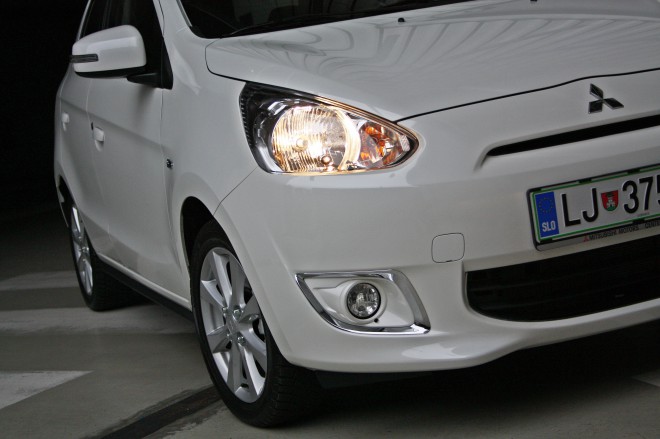 The external image is quite restrained and timeless. Many people will be unsure about the year of manufacture. Some LEDs would be of great help here.