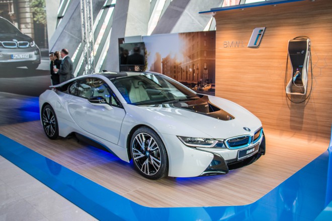 Futuristični BMW i8. Paša za oči! 