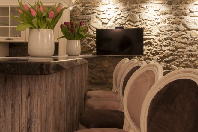 Boutique Hotel Kavalir also has a charming cafe, which turns into a breakfast room for guests in the morning.
