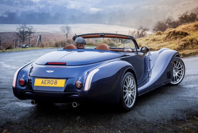 Novi Morgan Aero 8 je namenjen večnim avtomobilskim romantikom.