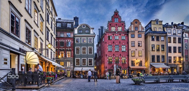Srednjeveški Gamla Stan sredi Stockholma.