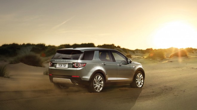 Land Rover Discovery - izjemno zanimiva bočna silhueta. Se strinjaš?! 