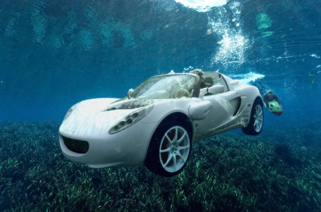 Če želite špilati Jamesa Bonda je tu Lotus Elise.