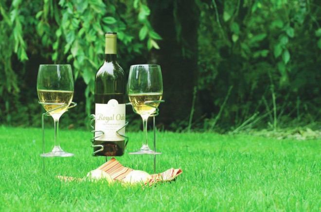 Supporto per bicchieri da vino e bottiglia