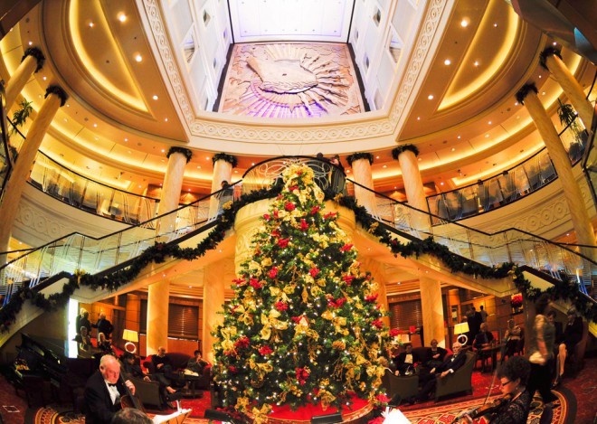 Cunard RMS Queen Mary 2