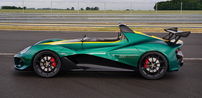 Věrno svému názvu spatří světlo světa pouze 311 Lotus 3-jedenáctek.