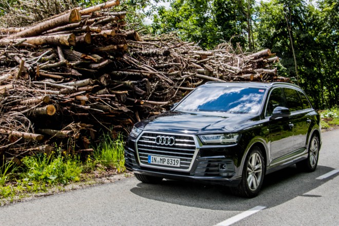 V nosu novega Audi Q7 je V6 edina izbra, ki ji pritiče samodejni 8-stopenjski menjalnik v kombinaciji s pogonom quattro. 
