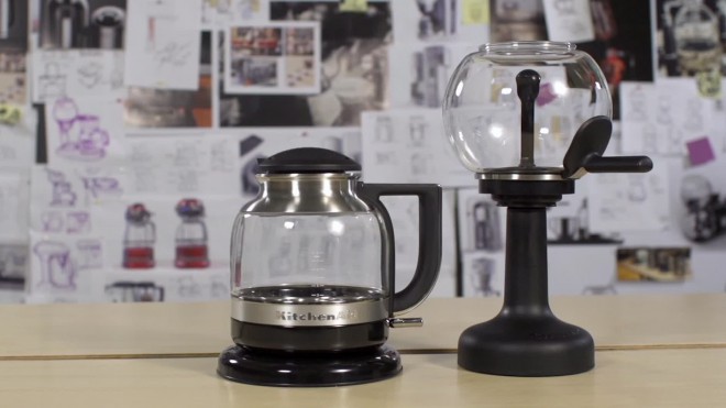 KitchenAid presenteert een design dat typerend is voor de bereiding van Amerikaanse koffie.