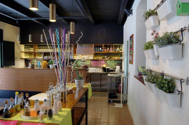 Nyama je prvi veganski restoran u Ljubljani. A ako to jedu vegani, onda i sami preko noći možemo postati vegani! Samo pogledajte njihov jelovnik. Ukusan!