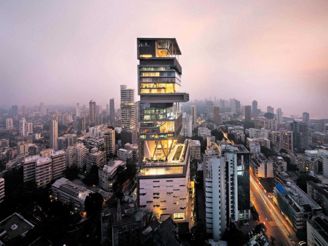 Antilia, Mumbaj, Indija – 1 milijarda ameriških dolarjev.