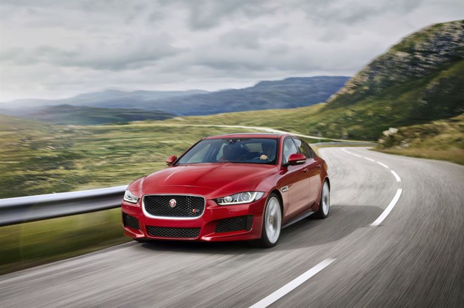 Gentelman, no zároveň divoká mačka! Jaguar XE