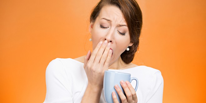 Kaffe er ikke den eneste løsning på søvnighed på arbejdet.