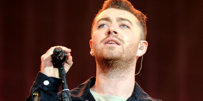 Brit Sam Smith nazpíval ústřední melodii pro nové bondiado.
