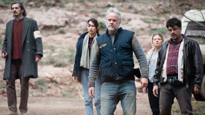 Benicio Del Toro i Tim Robbins znaleźli się na Bałkanach.
