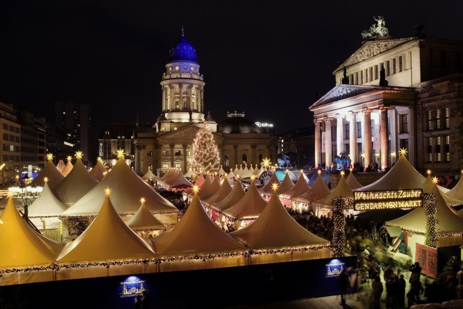 Julemarked på Gendarmenmarkt i Berlin.