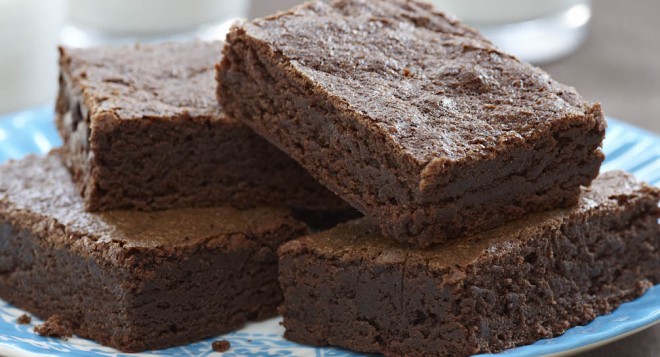 Du kan kombinere brownies med hvilket som helst syltetøy.