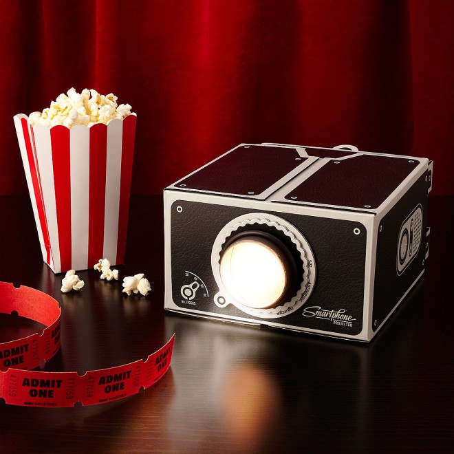 DIY smartphone projector