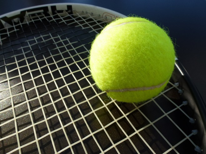 Tenis