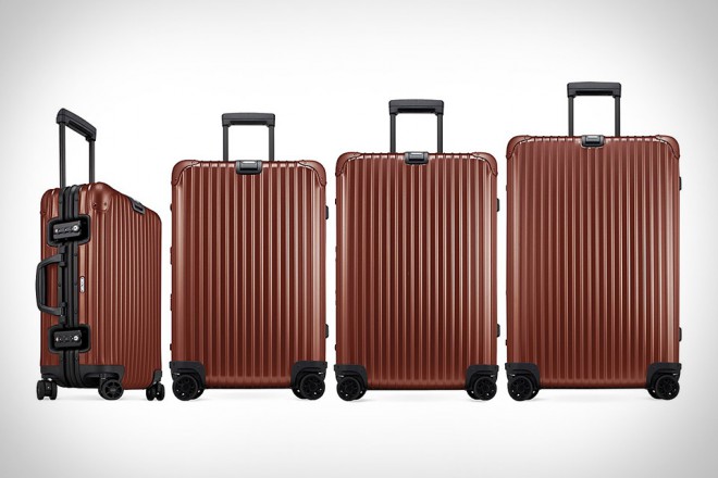 Bleščeči kovčki Rimowa v novem bakrenem odtenku